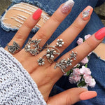Vintage Ring Female Bohemian Geometric Flower Crystal Ring Set Finger Jewelry