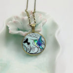 2018 New Blue Hummingbird Necklace Hummingbird Pendant Glass Bird Jewelry Art Glass Cabochon Necklace